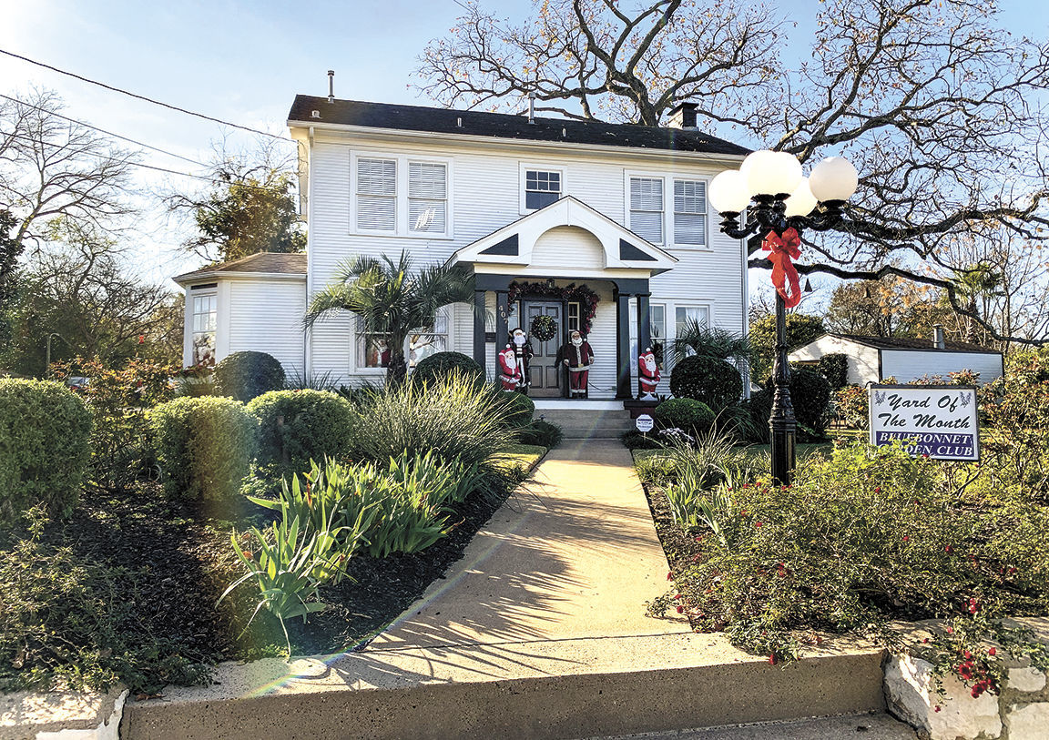 Garden Club names 'Yard of Month'